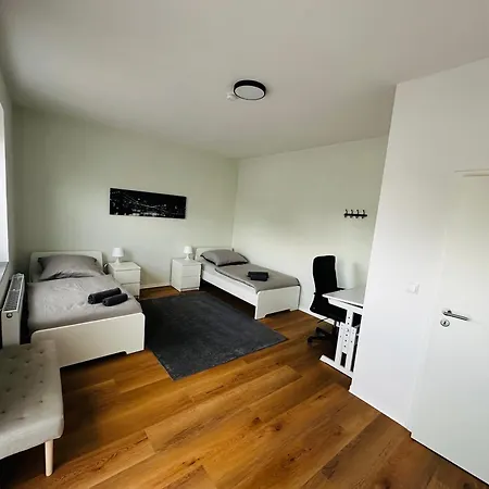Design - 8 Personen - Netflix - Terasse * Bremen